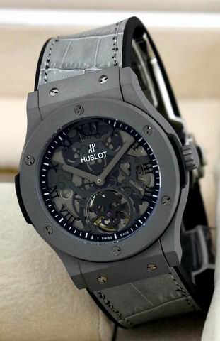 Hublot watch man-450